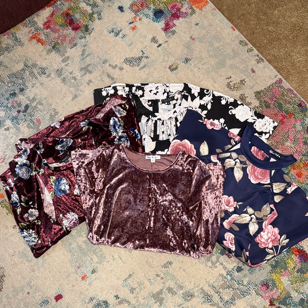 Floral, Velvet junior L/Xl Dresses